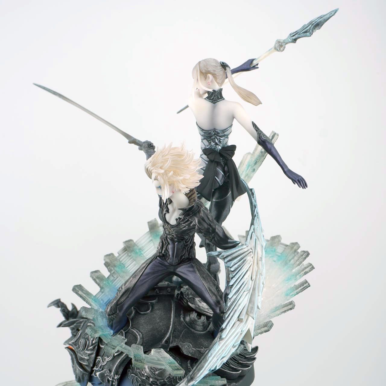 Final Fantasy Meister Quality Omega 22,5cm Figur (OVP beschädigt)