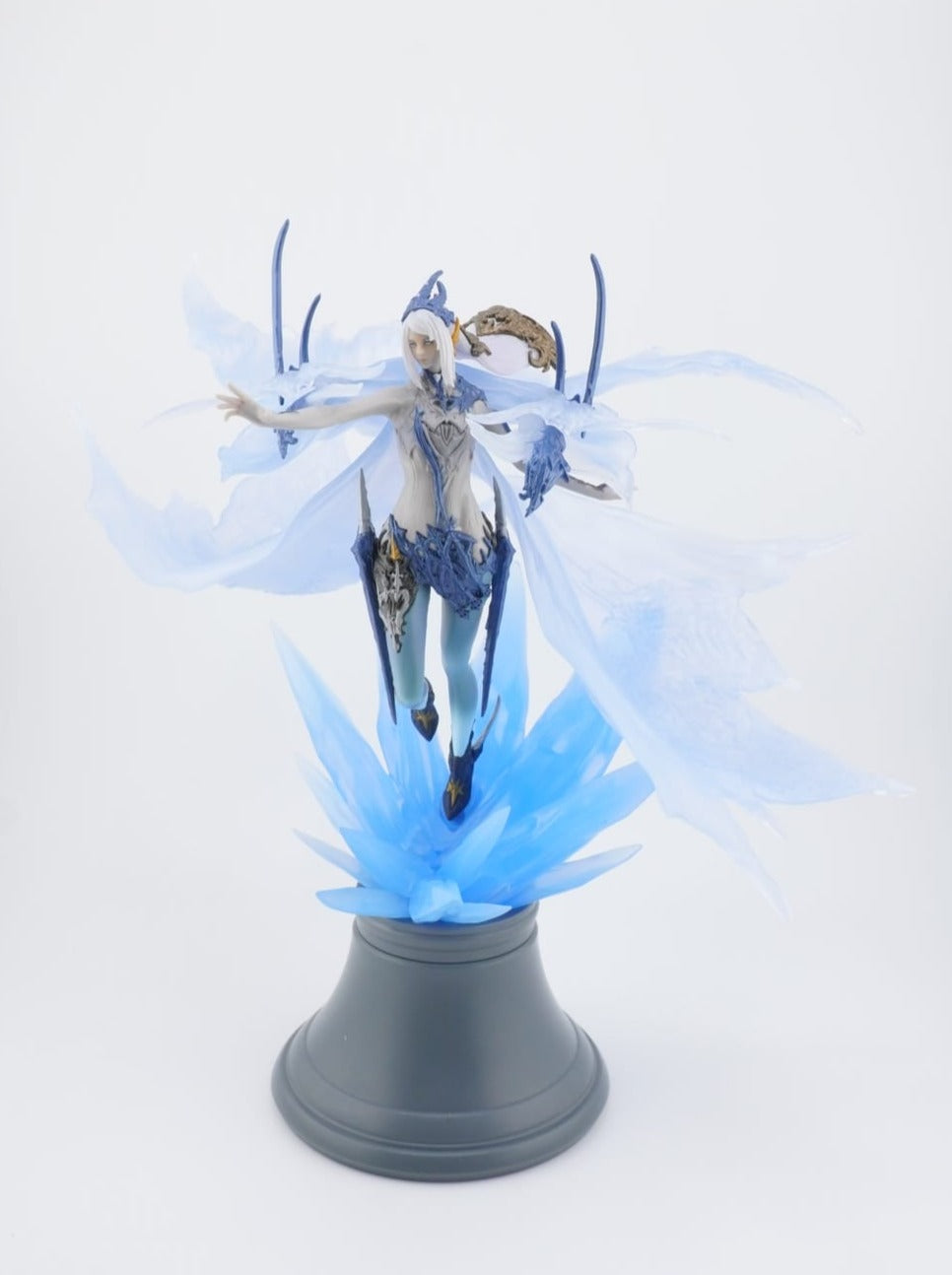 Final Fantasy 16 Shiva Ichiban Kuji 22cm Statue