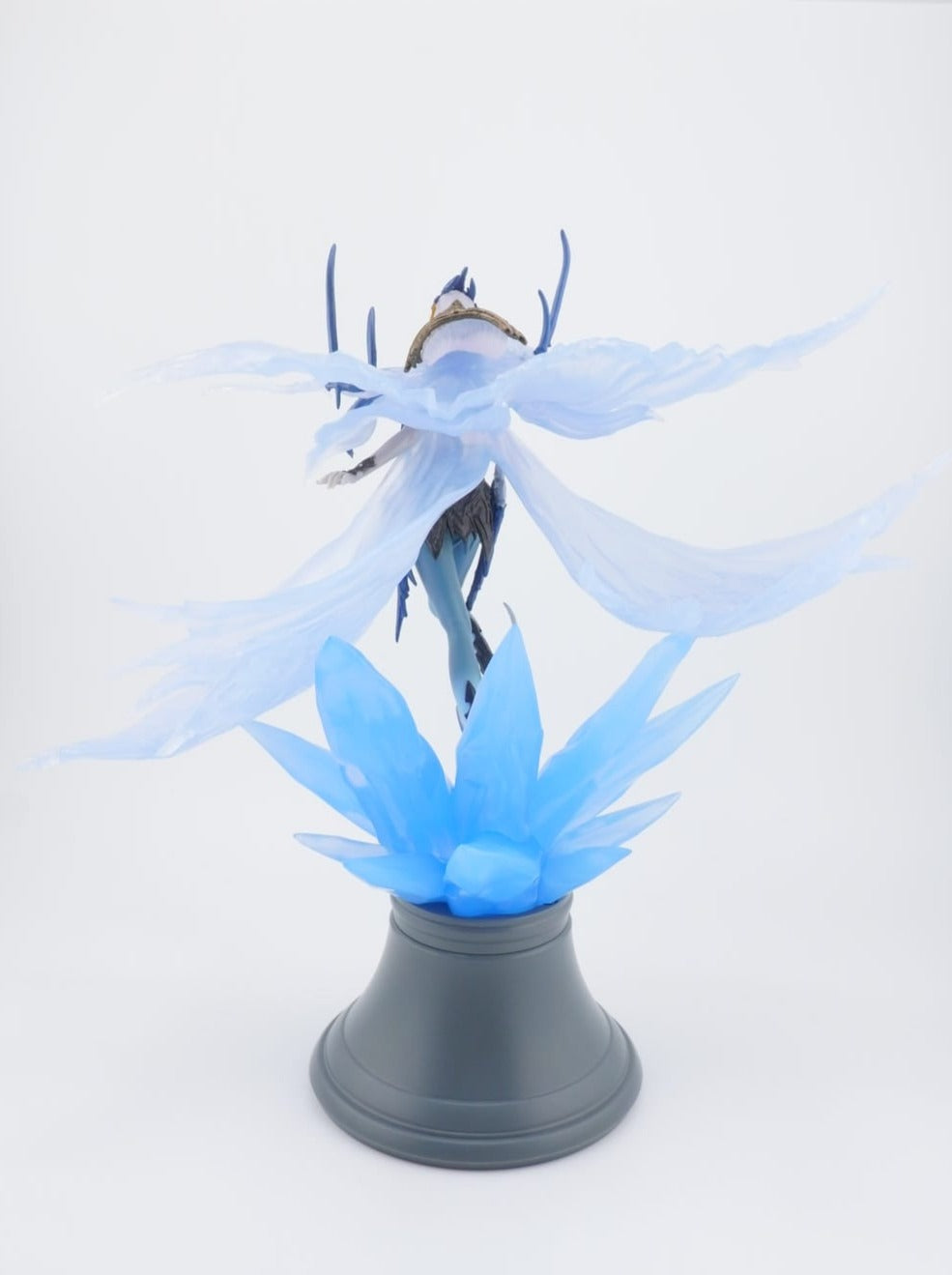 Final Fantasy 16 Shiva Ichiban Kuji 22cm Statue